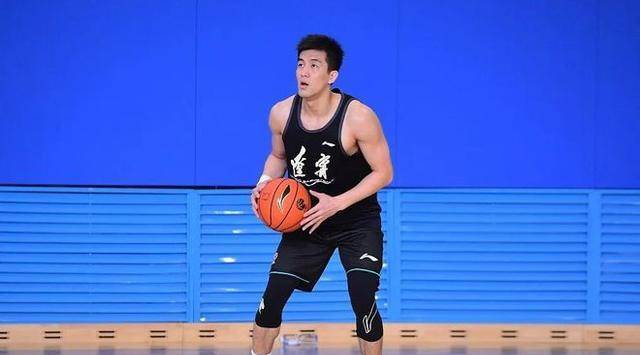 乐动体育官方入口-关于安徽男篮球迷情绪高涨，队伍士气飙升的信息